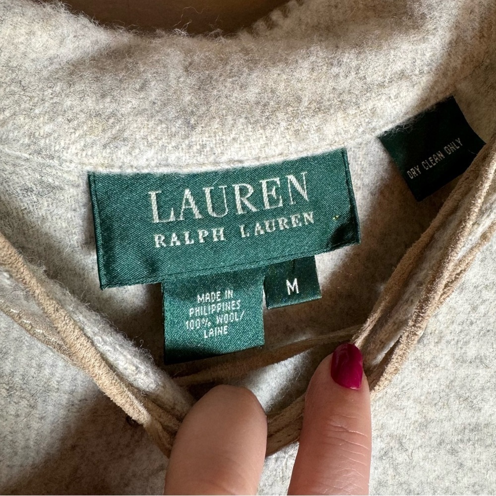 Lauren Ralph Lauren Stunning 100% Wool Pancho Shaw Size Medium - Picture 3 of 5